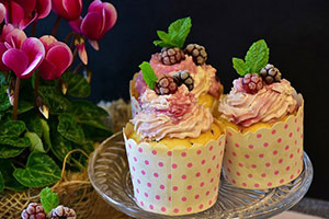 Vanilla Cupcakes with fresh berries